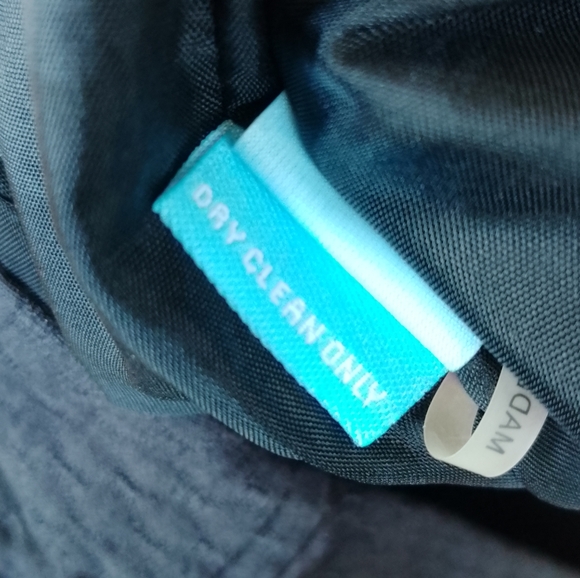 J. McLaughlin Size 6 Military Style Textured Skirt Enameled Black Gold Buttons - Picture 8 of 12